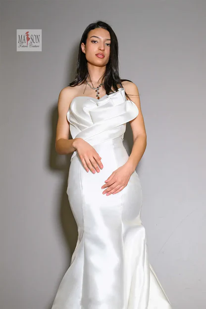 Robe de mariée haute couture, dentelle et tulle