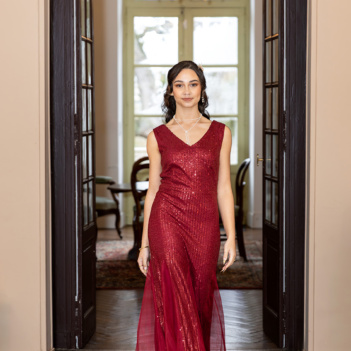 Robe de soirée pailletée col en V et tulle Soif de Désir — Futura Couture Toulouse